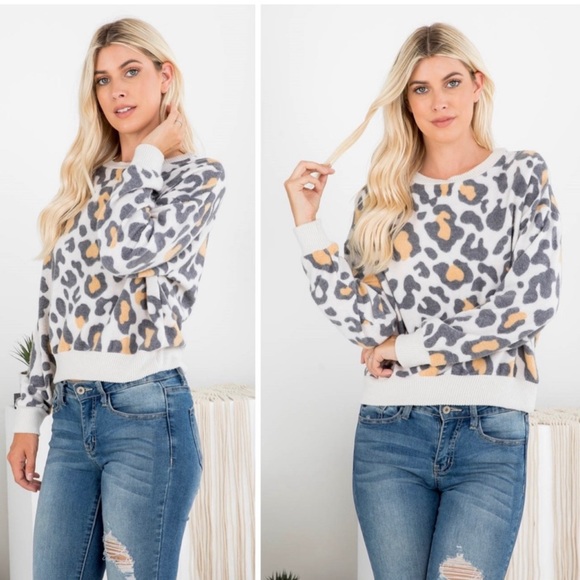 Super soft cheetah print sweater - Picture 3 of 3